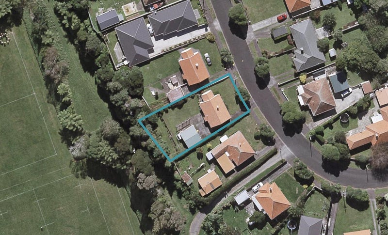 13 Plympton Street, Brooklands, New Plymouth - Carousel 1