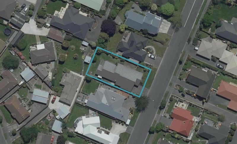 8 Inglewood Place, Avonhead, Christchurch - Carousel 1