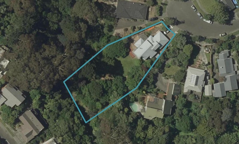 6 Guernsey Place, Fitzherbert, Palmerston North - Carousel 1