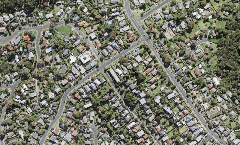 8C Hadfield Street, Beach Haven, Auckland - Carousel 1