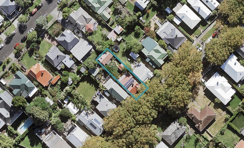 19 Castle Street, Grey Lynn, Auckland - Carousel 1