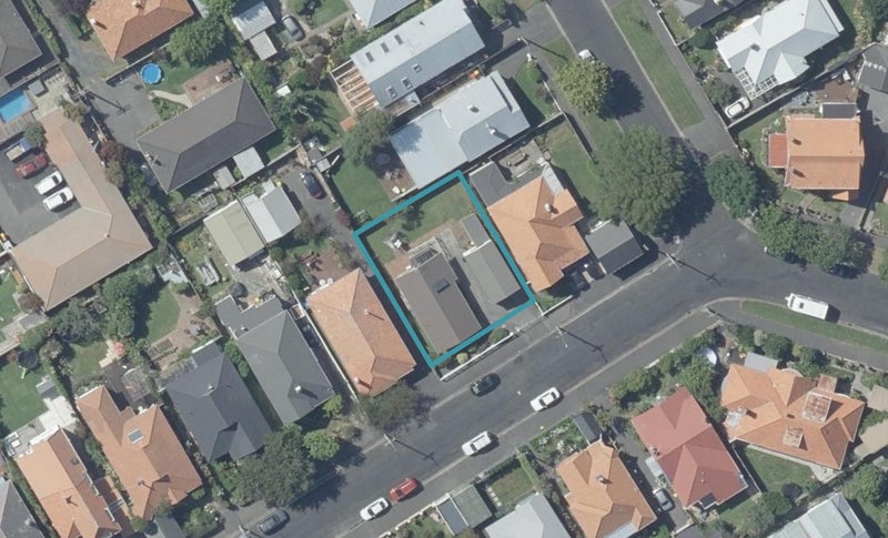 31 Ings Avenue, Saint Clair, Dunedin - Carousel 1