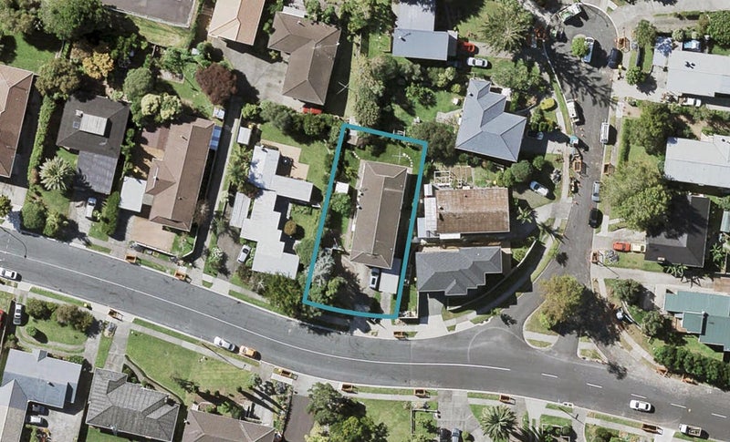 2/12 Meadway, Sunnyhills, Auckland - Carousel 1