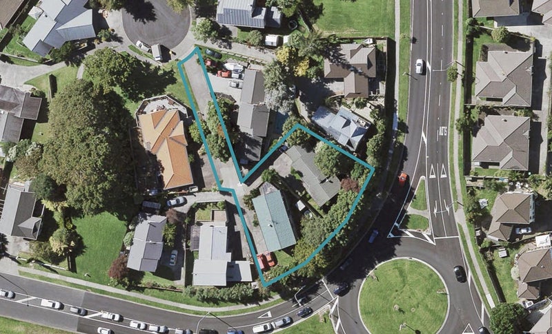 1/23 Lochend Place, Highland Park, Auckland - Carousel 1