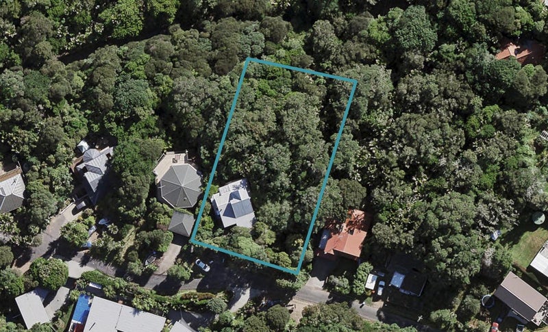 8 Woollams Road, Onetangi, Waiheke Island - Carousel 1