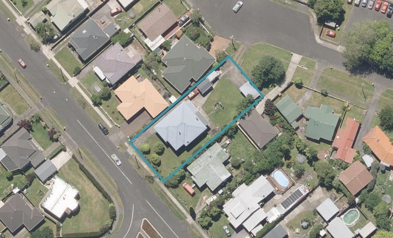 77 Jellicoe Street, Whanganui East, Whanganui - Carousel 1