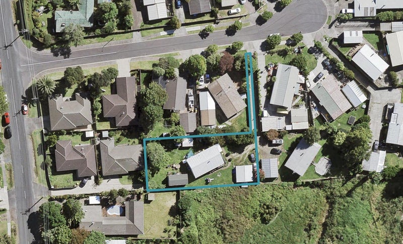 7 Macrocarpa Place, Ranui, Auckland - Carousel 1