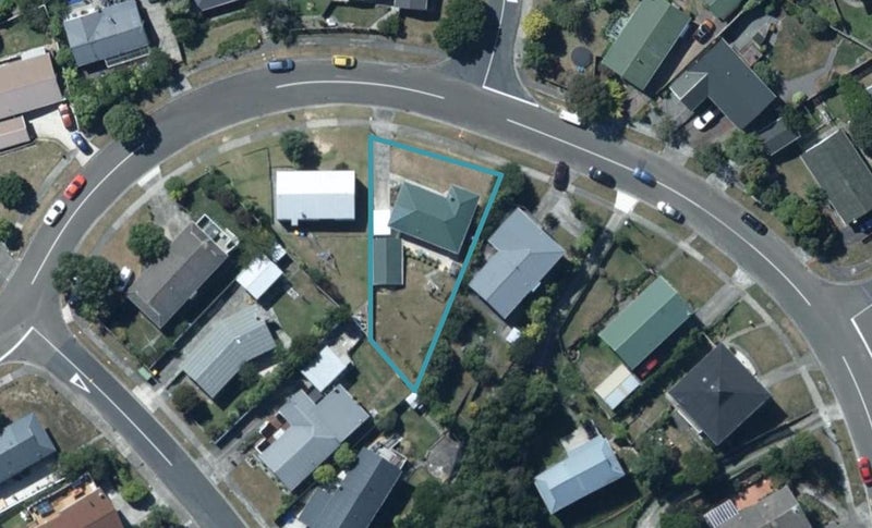 23 Staithes Drive North, Whitby, Porirua - Carousel 1