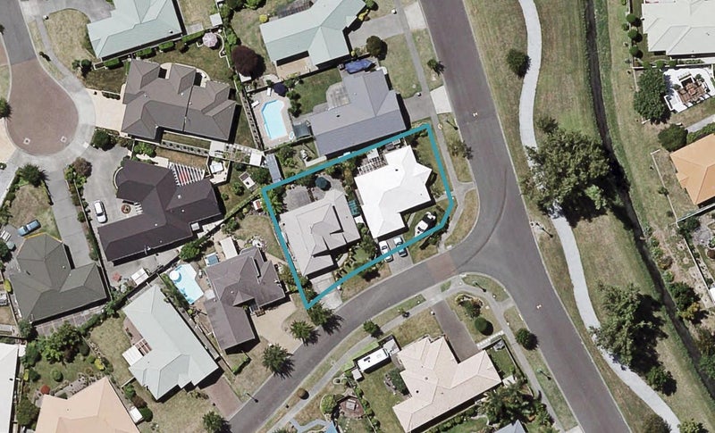 2 Belgrave Place, Taradale, Napier - Carousel 1