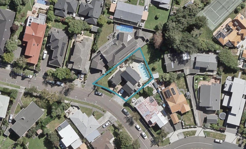 2A Chilton Grove, Hutt Central, Lower Hutt - Carousel 1