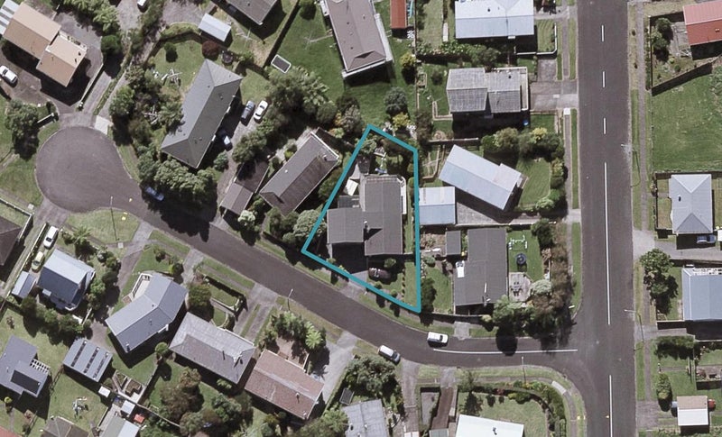 4 Te Ngaere Place, Merrilands, New Plymouth - Carousel 1