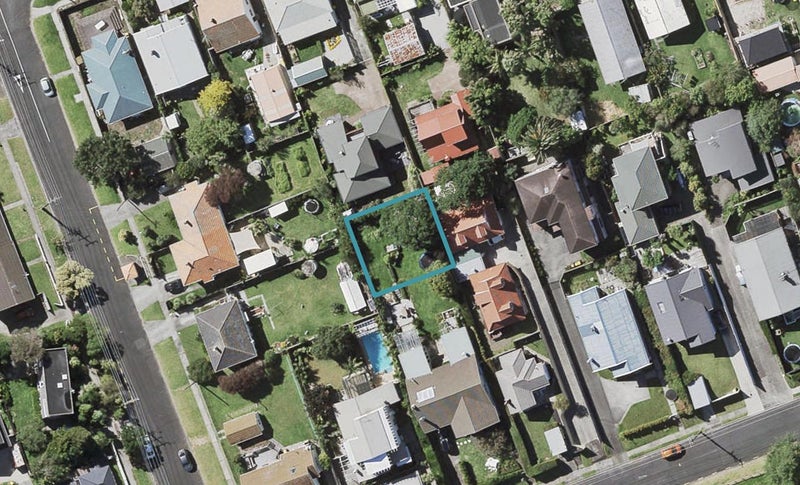 4/32 Ngataringa Road, Devonport, Auckland - Carousel 1