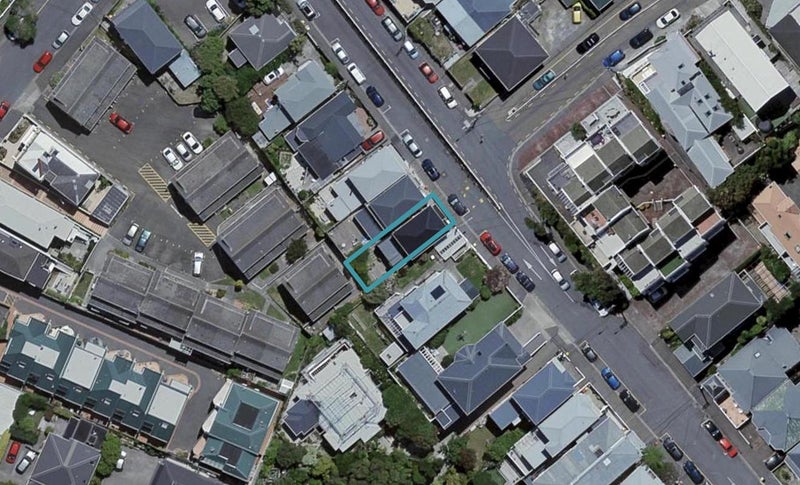 70 Roxburgh Street, Mount Victoria, Wellington - Carousel 1