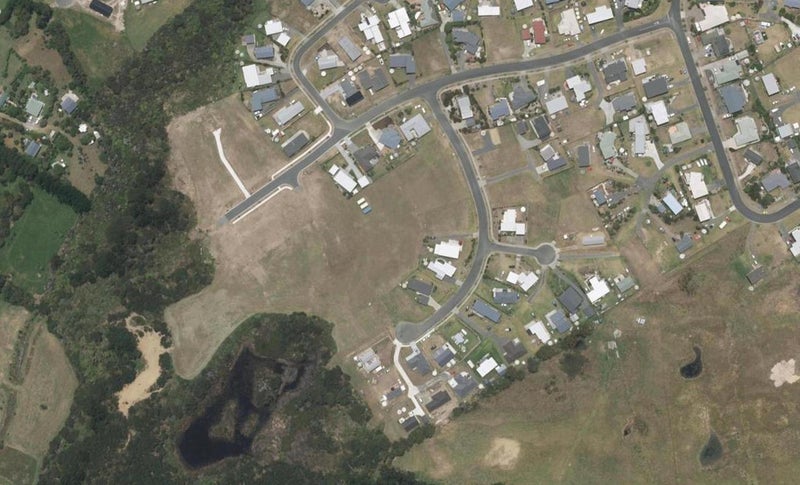 9 Breakwater Place, Mangawhai Heads, Mangawhai - Carousel 1