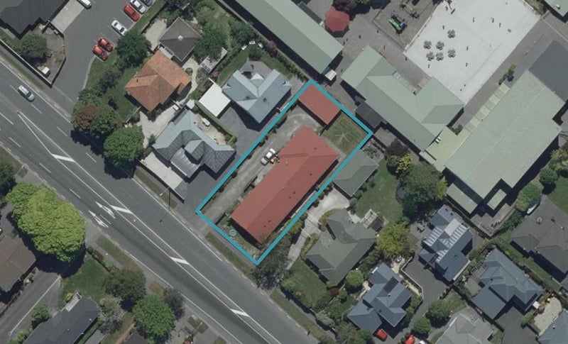 2/146 Memorial Avenue, Burnside, Christchurch - Carousel 1