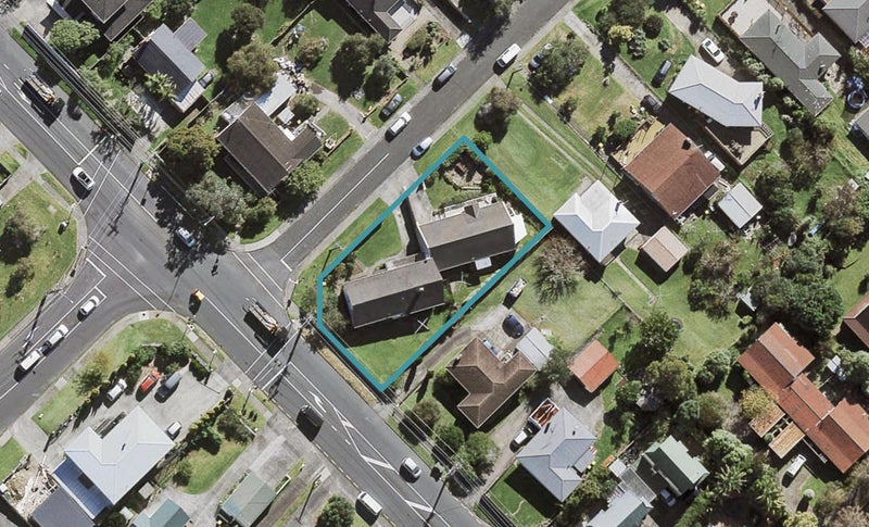 1/1 Benders Avenue, Hillcrest, Auckland - Carousel 1