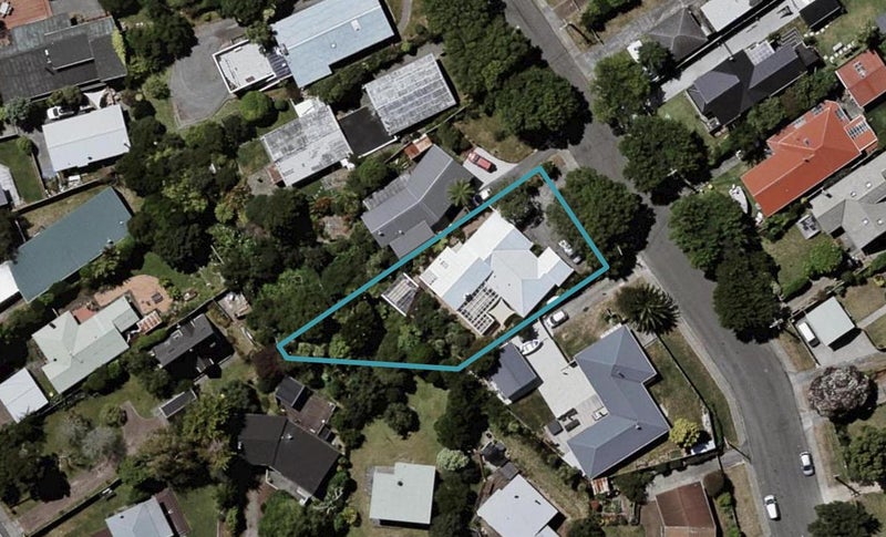85 Alexander Road, Raumati Beach, Paraparaumu - Carousel 1