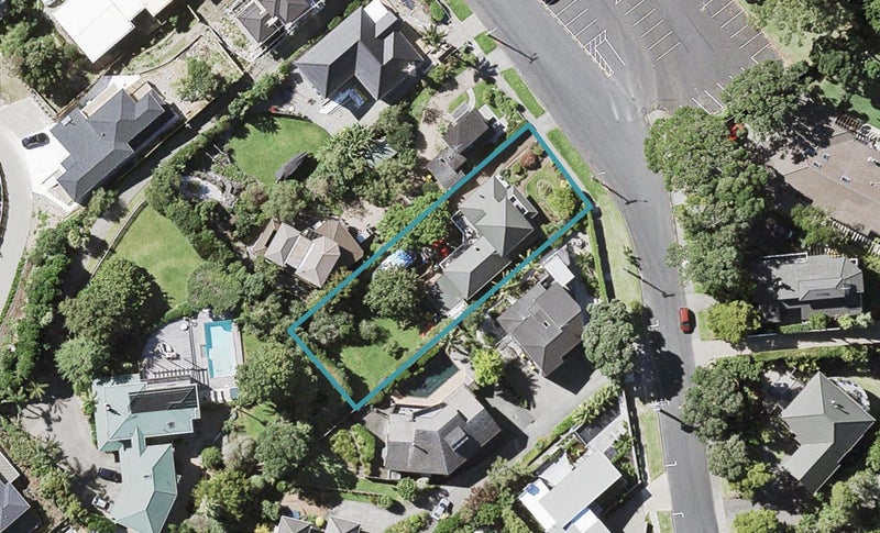 168 Mellons Bay Road, Mellons Bay, Auckland - Carousel 1