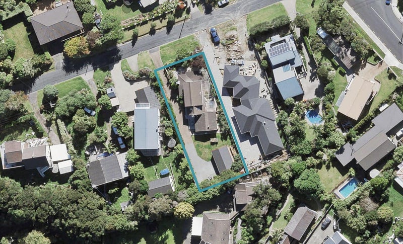 8 Traffic Road, Greenhithe, Auckland - Carousel 1