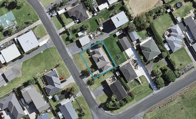 4 Keven Road, Pukekohe - Carousel 1