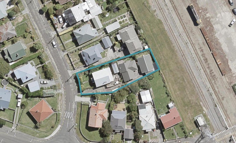 61B YORK ST, MOERA, LOWER HUTT - Carousel 1
