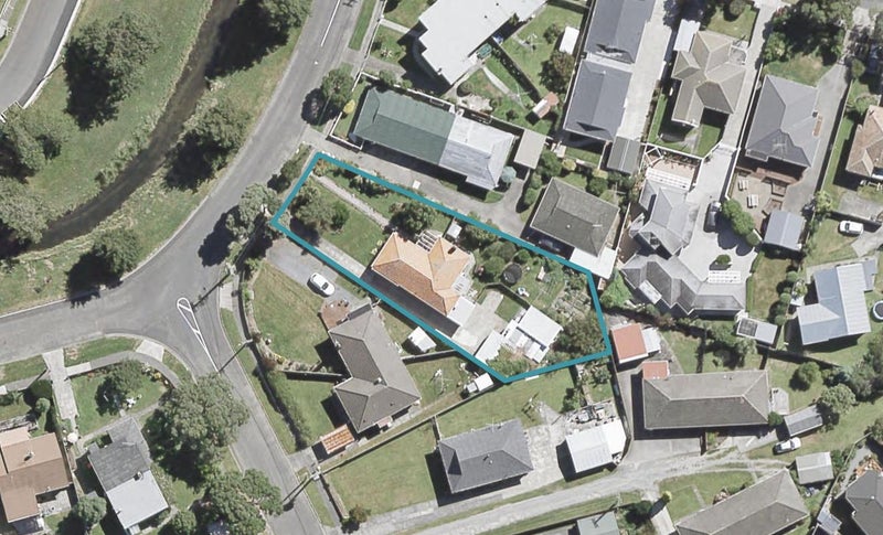 13 Hayward Terrace, Waiwhetu, Lower Hutt - Carousel 1