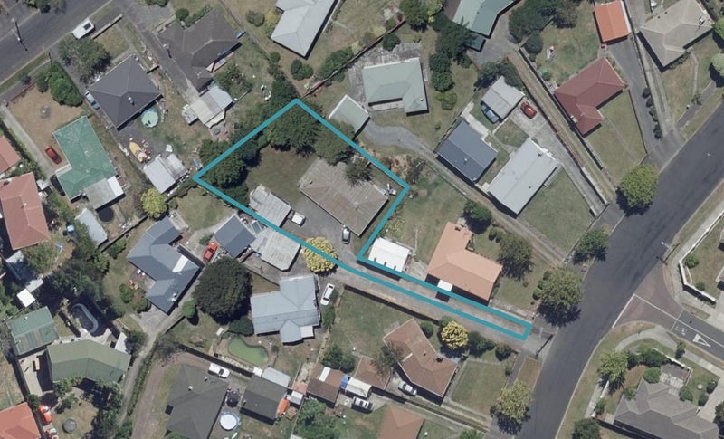 80 Mount View Road, Melville, Hamilton - Carousel 1