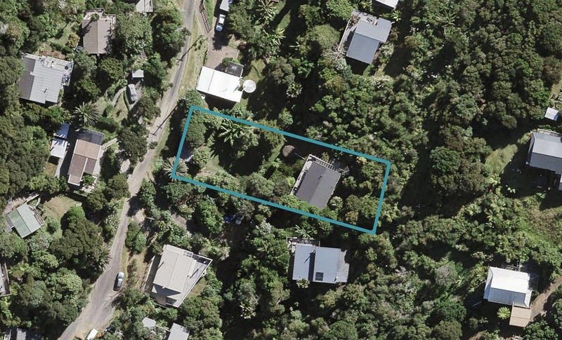 20 Miro Road, Palm Beach, Waiheke Island - Carousel 1