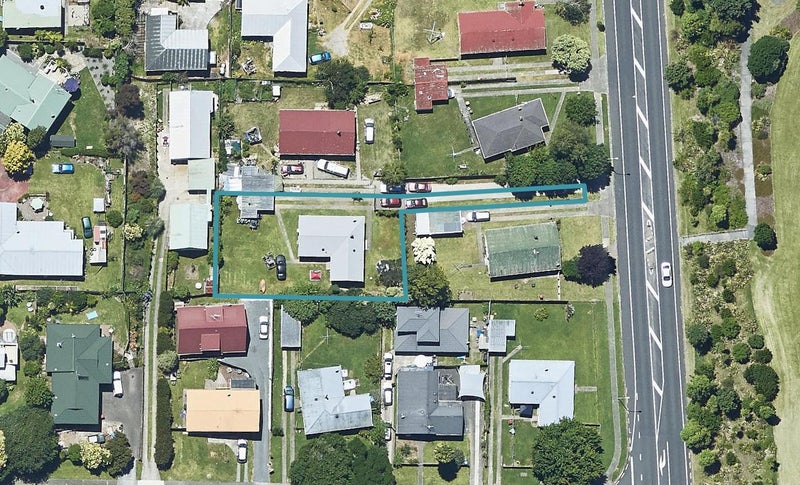 27 Waitaha Road, Welcome Bay, Tauranga - Carousel 1