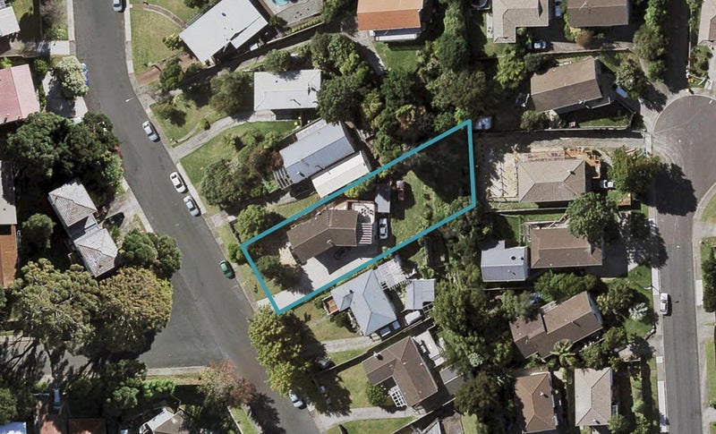 24 Cheval Drive, Totara Vale, Auckland - Carousel 1