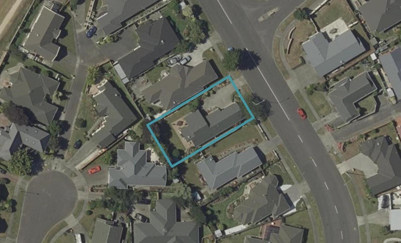 64 Amberley Avenue, Highbury, Palmerston North - Carousel 1