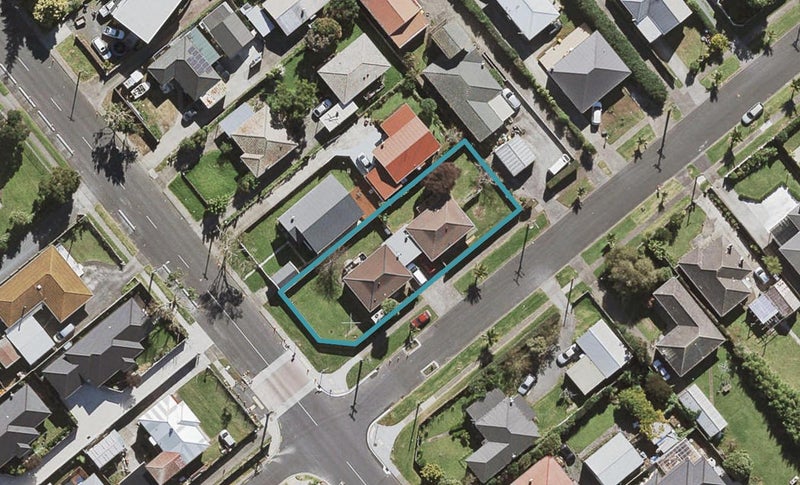 2/19 Thomas Road, Māngere, Auckland - Carousel 1