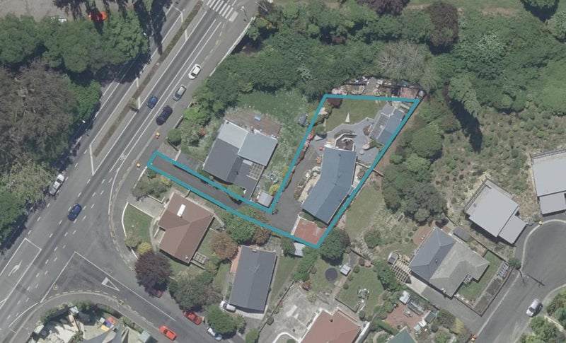 457 Kaikorai Valley Road, Bradford, Dunedin - Carousel 1