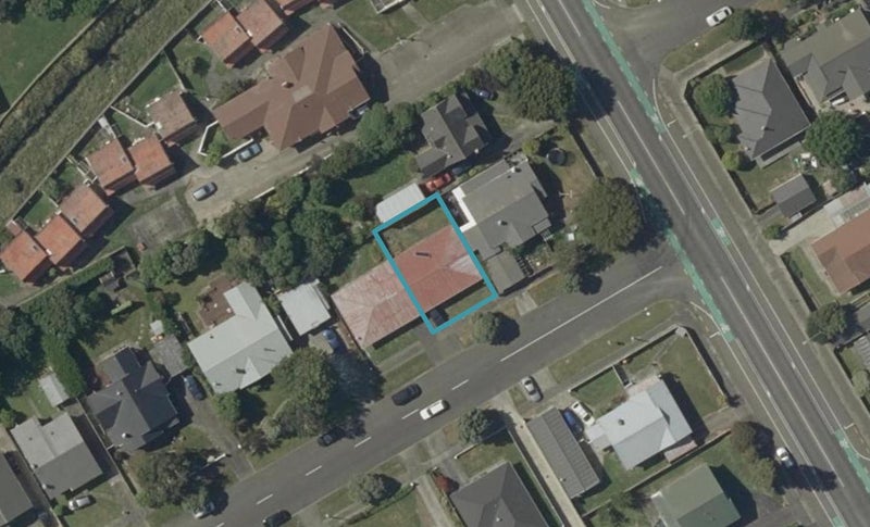 2 Clausen Street, Takaro, Palmerston North - Carousel 1