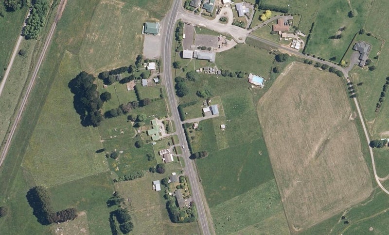 81325 State Highway 2, Mangatainoka, Pahiatua - Carousel 1