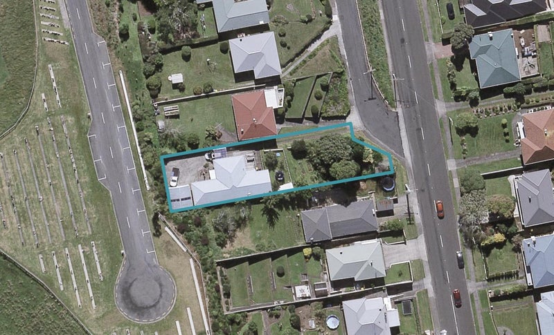 66 Awanui Street, Merrilands, New Plymouth - Carousel 1