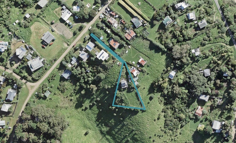 27 Ocean View Crescent, Rakino Island, Auckland - Carousel 1
