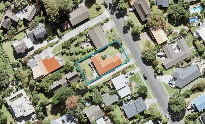 22 Waiau Street, Torbay, Auckland - Carousel 1