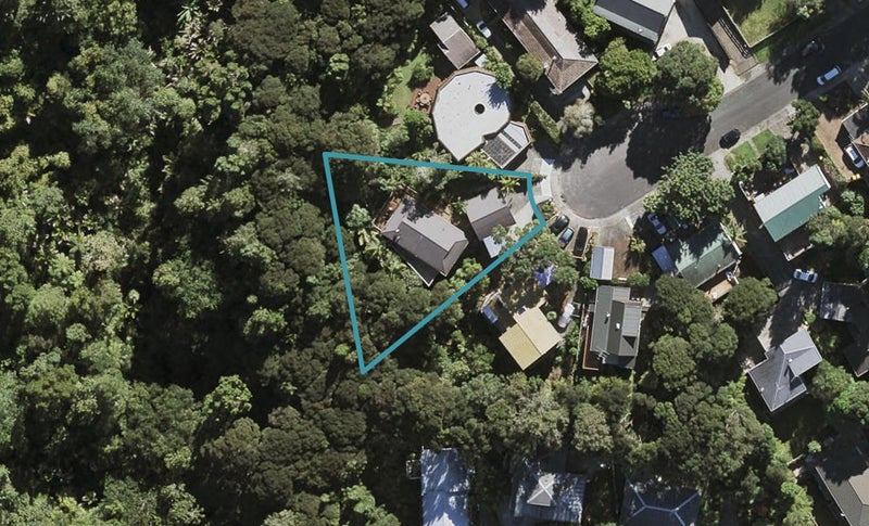 39 Glen Vista Place, Bayview, Auckland - Carousel 1