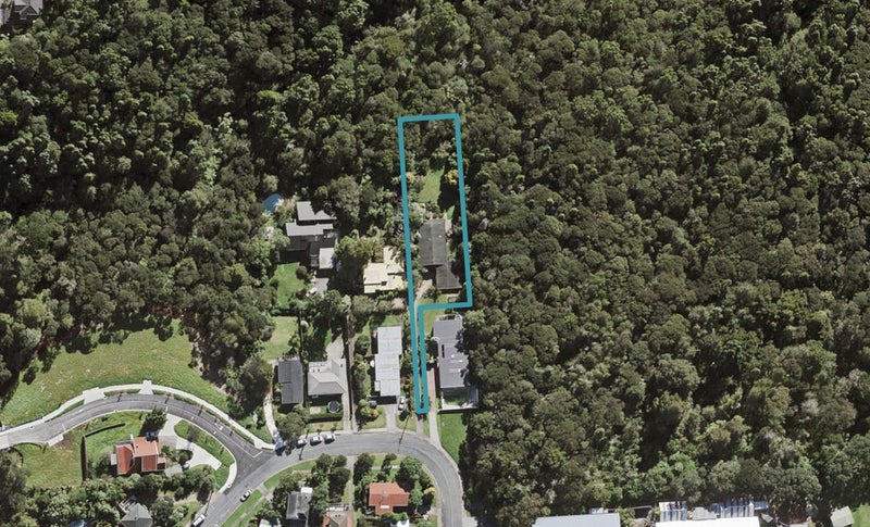 19 Kauri Glen Road, Northcote, Auckland - Carousel 1
