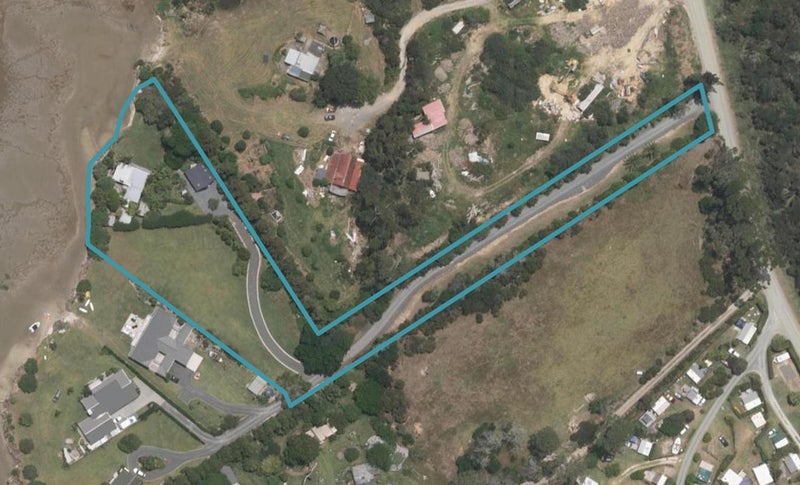 82 Estuary Drive, Mangawhai Heads, Mangawhai - Carousel 1