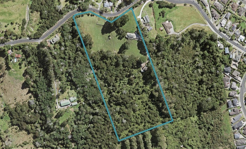 310 Sturges Road, Henderson Valley, Auckland - Carousel 1