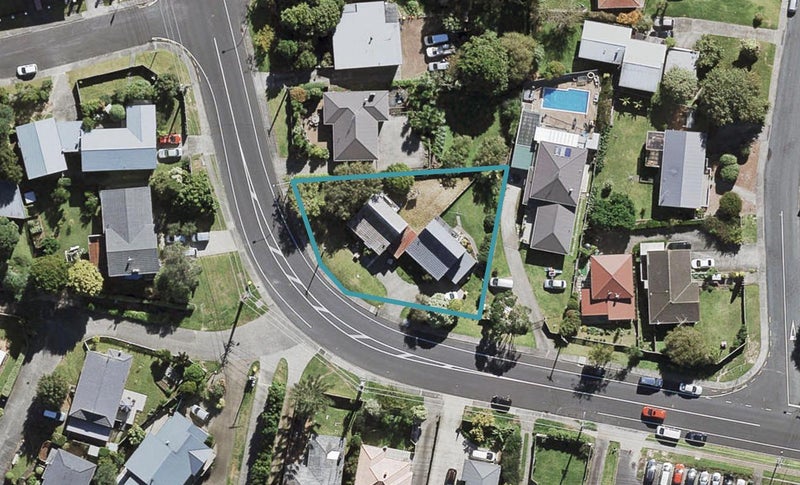 1/90 Chivalry Road, Glenfield, Auckland - Carousel 1