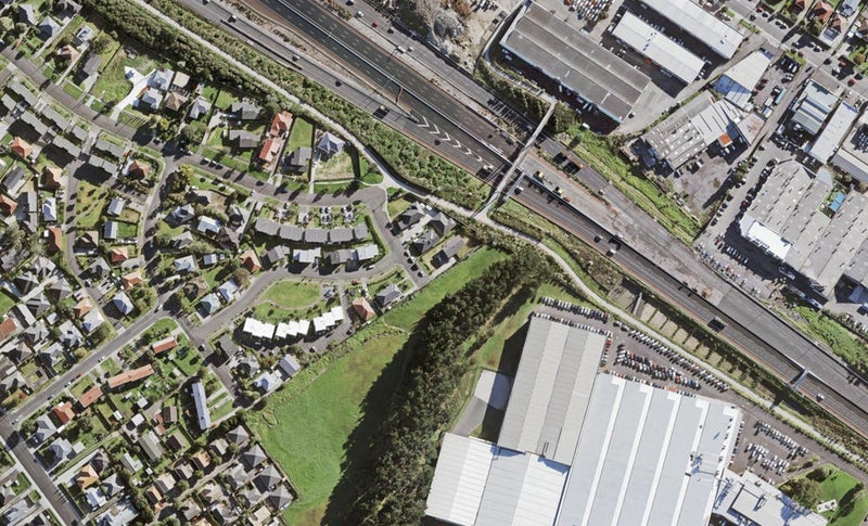 7 Shenandoah Avenue, Wesley, Auckland - Carousel 1