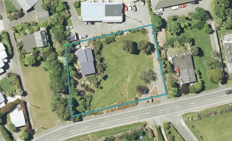 303 Waikawa Road, Waikawa, Picton - Carousel 1