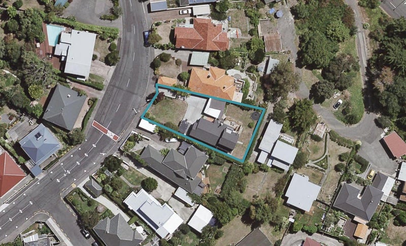 18 Napier Terrace, Hospital Hill, Napier - Carousel 1