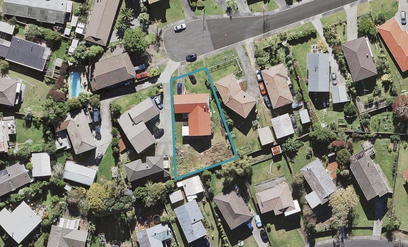 20 Darlington Place, Glendene, Auckland - Carousel 1