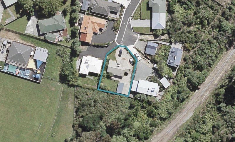 74 Moeraki Road, Maoribank, Upper Hutt - Carousel 1