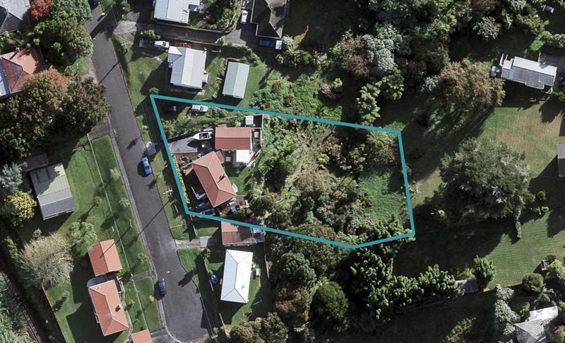 20 Kowhai Street, Helensville, Helensville - Carousel 1