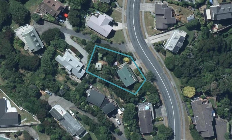 71 Ayton Drive, Whitby, Porirua - Carousel 1
